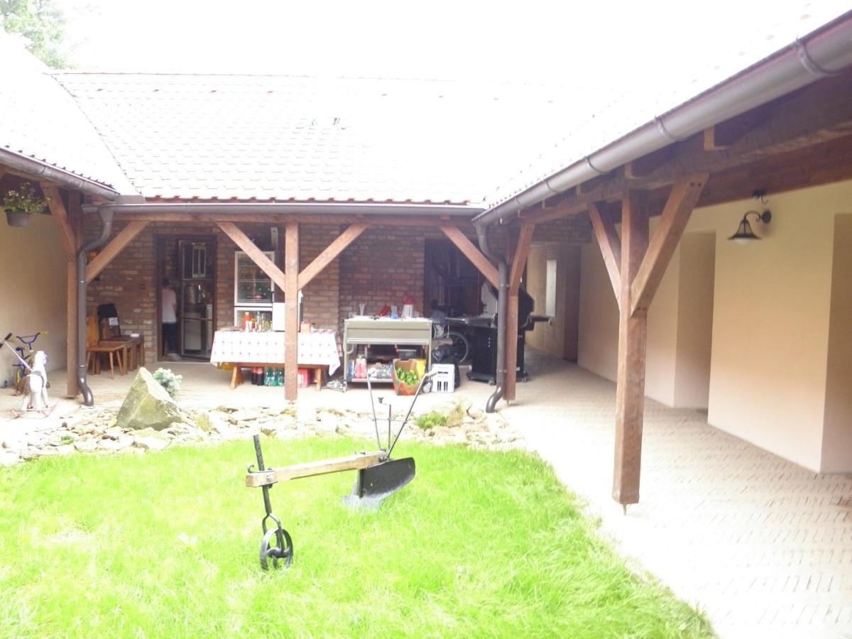 Penzion U Lisky Jarosov nad Nezarkou Extérieur photo