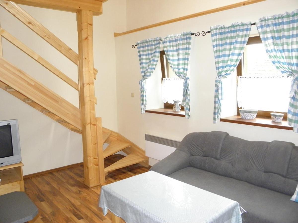 Penzion U Lisky Jarosov nad Nezarkou Chambre photo