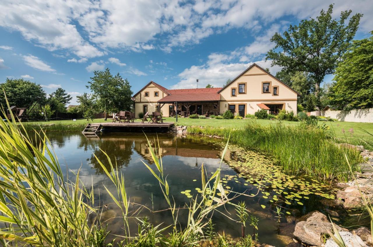Penzion U Lisky Jarosov nad Nezarkou Extérieur photo