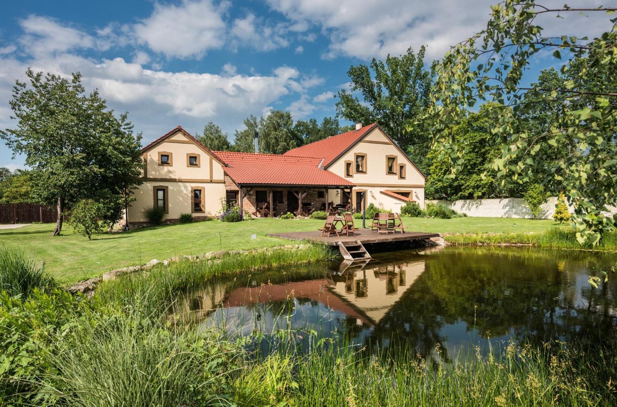 Penzion U Lisky Jarosov nad Nezarkou Extérieur photo